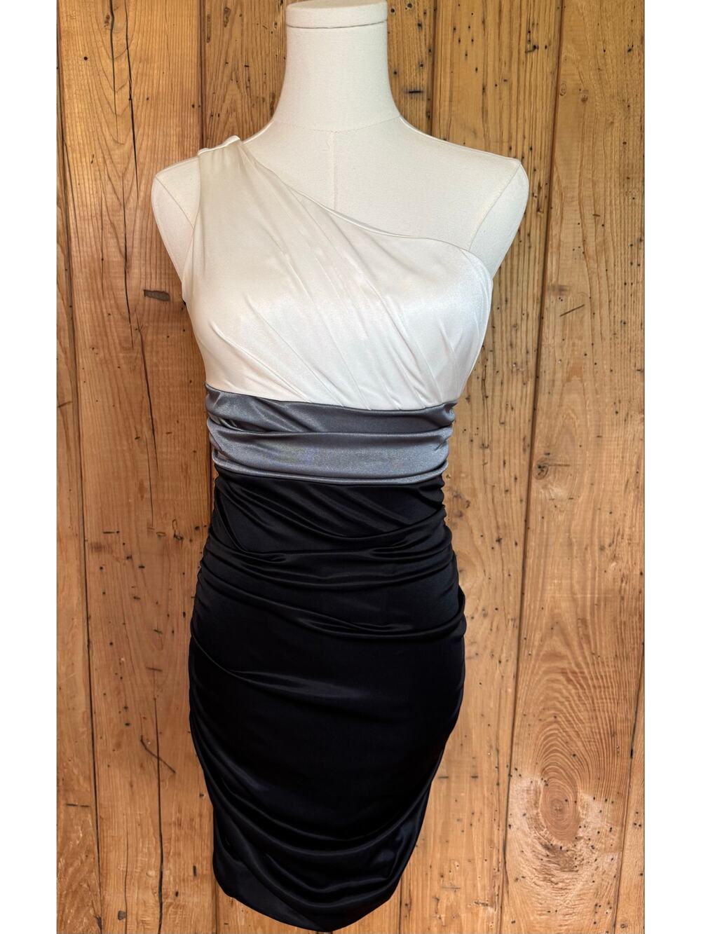 Speechless S Y2K Metallic Formal Mini Dress White Silver Black